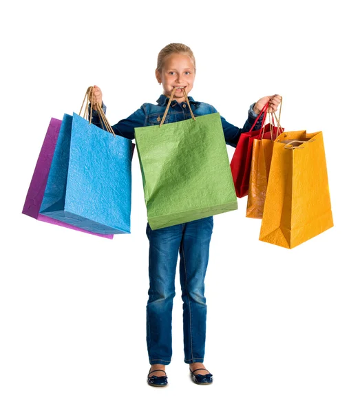 Jolie fille avec des sacs à provisions — Photo