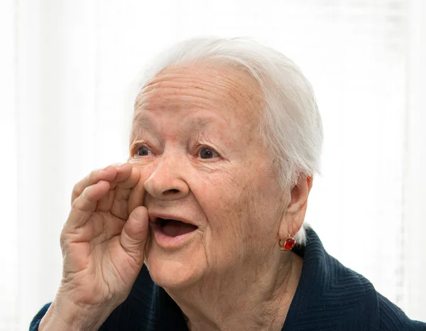 Stara kobieta krzyczeć — Zdjęcie stockowe