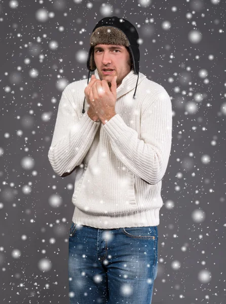 Handsome man in winter hat — Stock Photo, Image