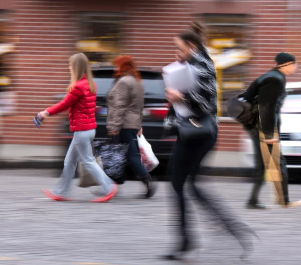 Hurrying crowd of people — Stock Photo, Image