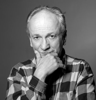 yaşlı bir adam portresi