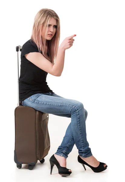 Bella donna con valigia — Foto Stock