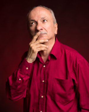 üst düzey düşünceli erkek