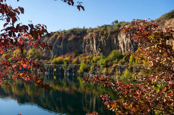 Outono Dia Ensolarado Lago Parque — Fotografia de Stock
