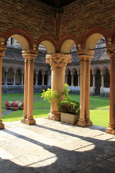 Klasztory san zeno maggiore, verona, Włochy — Zdjęcie stockowe