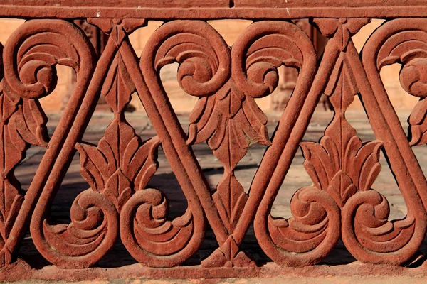 Detail of red sandstone balustrade, rajasthan, India — Stock Photo, Image