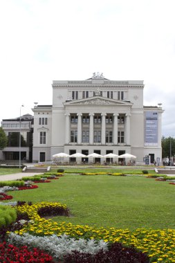 Riga'da bina latvian national opera
