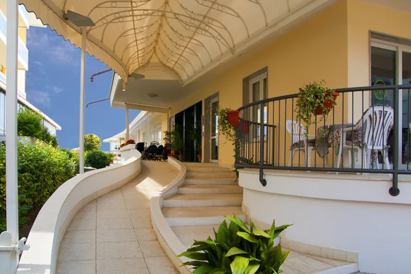 Patio italiano en lido di jesolo — Foto de Stock