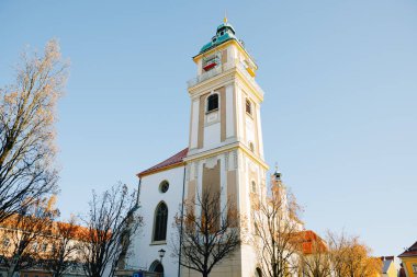 Aziz Vaftizci Yahya 'ya adanmış Maribor Katedrali, Slovenya' nın kuzeydoğusundaki Maribor şehrinde bir Roma Katolik katedralidir.