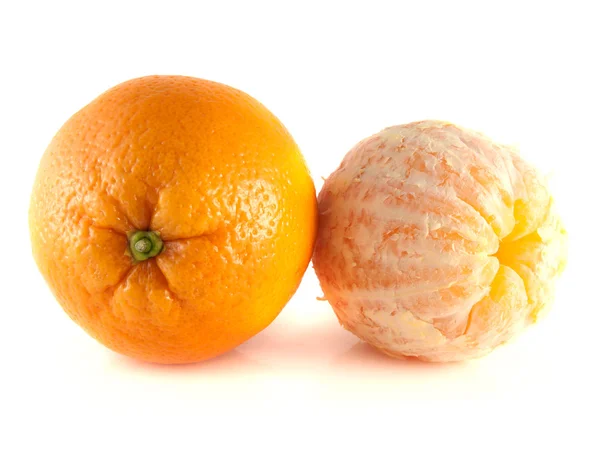 Pomarańczowy Orange oczyszczone na białym tle — Zdjęcie stockowe
