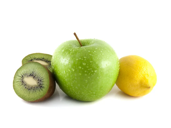 Isolated wet green apple with kiwi and lemon — Stock Photo, Image