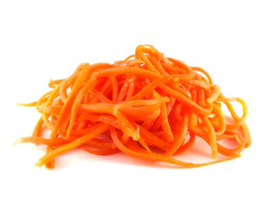 Koreli bir carrot. Beyaz arka plan üzerinde izole.