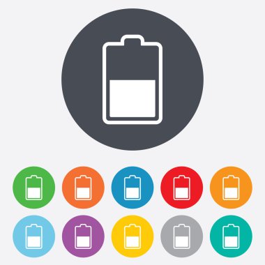 Pil yarım seviye işareti simgesi. düşük elektrik.