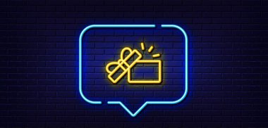 Neon ışığı konuşma balonu. Hediye kutusu simgesi açıldı. Hediye ya da indirim tabelası. Doğum günü alışveriş sembolü. Hediye paketinde paket var. Neon ışıklı arka plan. Açılan Hediye Parıltısı hattı. Tuğla duvar afişi. Vektör