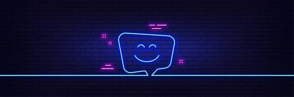 Neon Light Glow Effect Smile Face Line Icon Happy Emoticon — Stock Vector