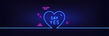 Neon ışık efekti. Evet çizgi ikonu de. Tatlı kalp işareti. Düğün aşkı sembolü. 3D çizgi neon ışıklı ikon. Tuğla duvar afişi. Evet özeti de. Vektör