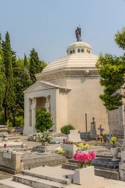 Παλαιό νεκροταφείο — Φωτογραφία Αρχείου