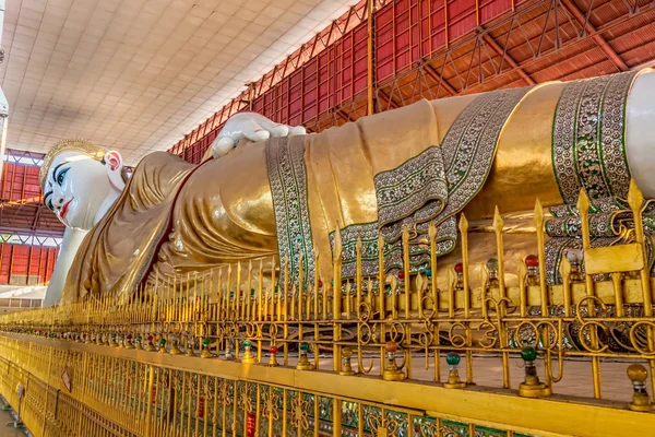 Reclining Buddha — Stock Photo, Image