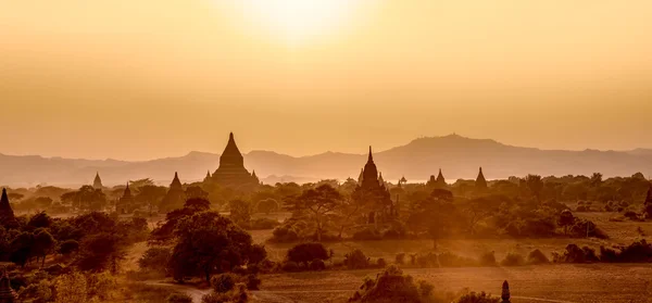 Zachód słońca w Bagan — Zdjęcie stockowe