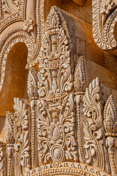 Belos detalhes em estuque, Bagan — Fotografia de Stock