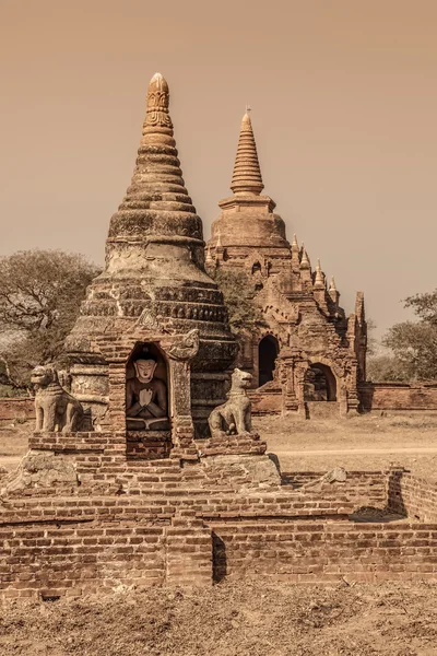 Bagan - malé pagody — Stock fotografie