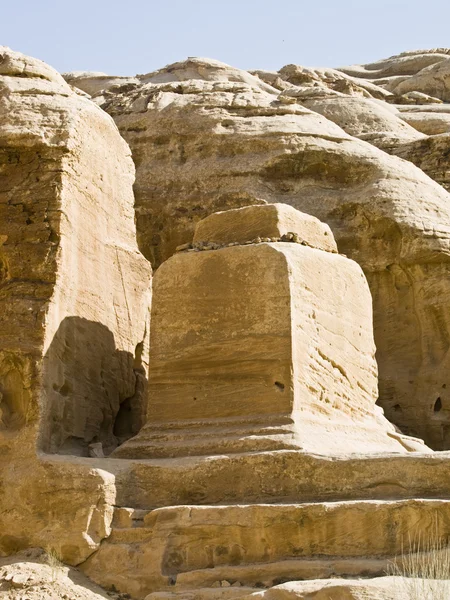 Η πέτρα στην Ιορδανία - τάφοι — Φωτογραφία Αρχείου