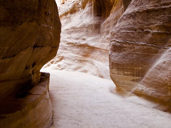 Nabatean su kemeri petra, jordan — Stok fotoğraf