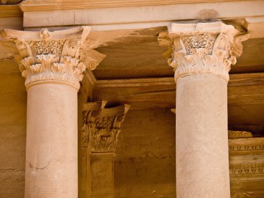 Hazine petra Tapınağı ayrıntılarıyla