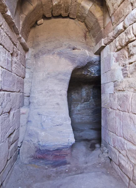 Wewnątrz grobowca urn, petra Jordania petra jordan — Zdjęcie stockowe