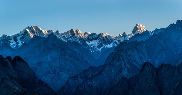 Zonsopgang in de Himalaya — Stockfoto