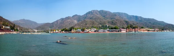 Vue panoramique sur le fleuve du Gange Saint — Photo