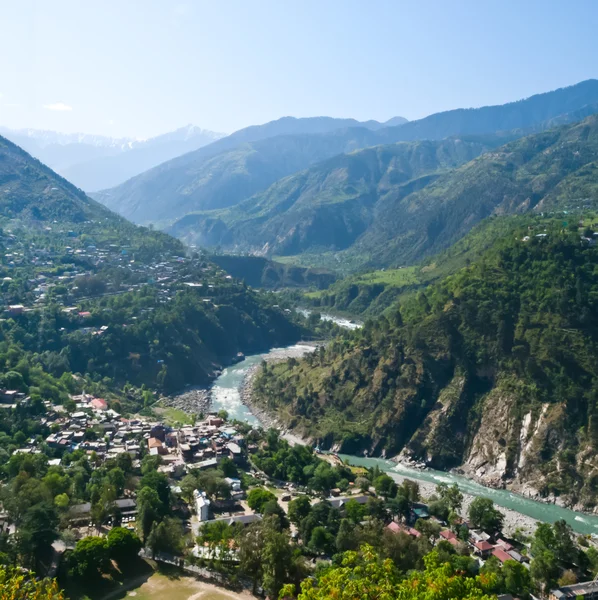 Chamba ve nehir dar ve derin koyak — Stok fotoğraf