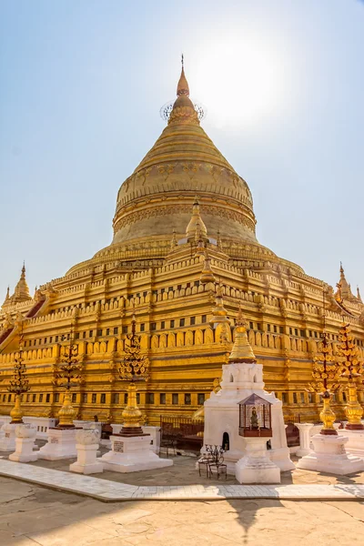 The Shwezigon Pagoda — Stock Photo, Image