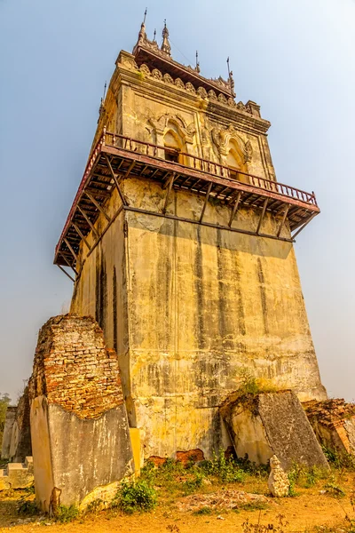Nanmyin ou torre de vigia de Ava — Fotografia de Stock