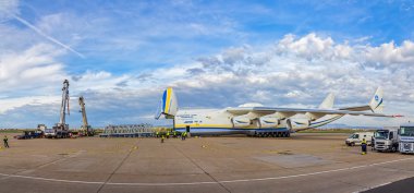 Antonov 225 Mriya clipart