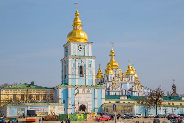 Михайловский золотокупольный монастырь — стоковое фото