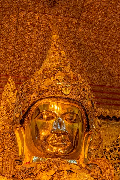 Mahamuni buddha tempel — Stockfoto