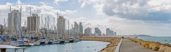 Tel Aviv, panorama del puerto deportivo — Foto de Stock