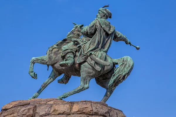 Chmelnitskij monumentet i kiev — Stockfoto