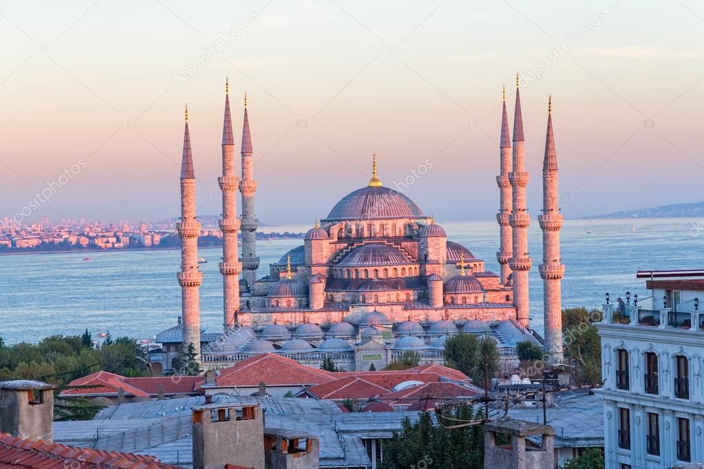 Blue mosque Istanbul sunset
