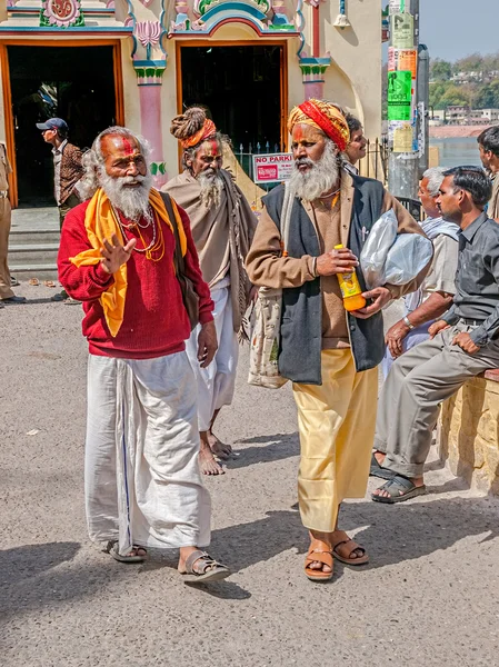 Människor i rishikesh — Stockfoto