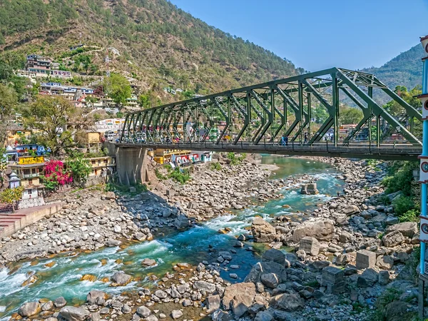 Rudraprayag yapılan demir köprü — Stok fotoğraf