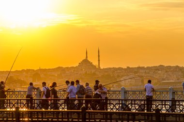 Fatih cami galata Köprüsü'nden