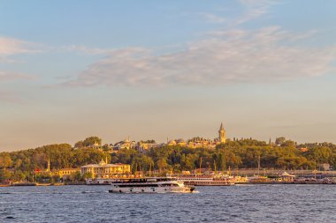 istanbul'daki turist tekneleri