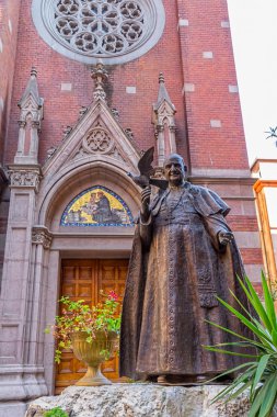 istanbul'da heykel Papa john XXIII