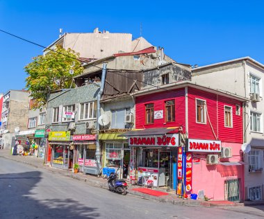 Fener semtinde İstanbul Caddesi