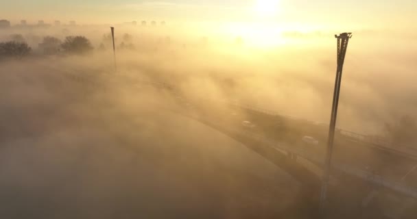 Вид с воздуха на Загреб во время последнего заката 2021 года — стоковое видео