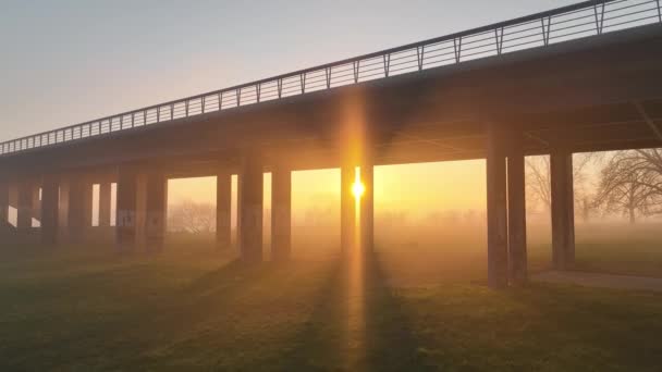 Flygfoto över Zagreb under sista solnedgången 2021 — Stockvideo