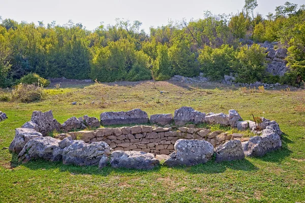 Roman wells detail in Rajcice near Split — Stock Photo, Image