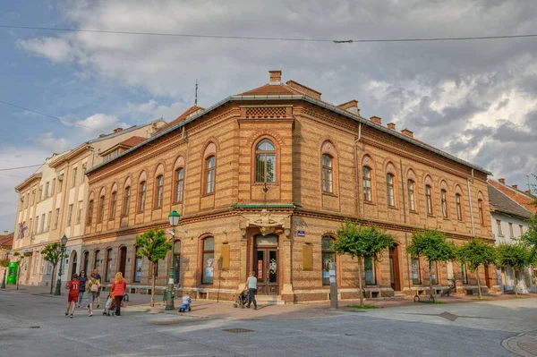 Bjelovar altes Gebäude im Stadtzentrum in Kroatien — Stockfoto